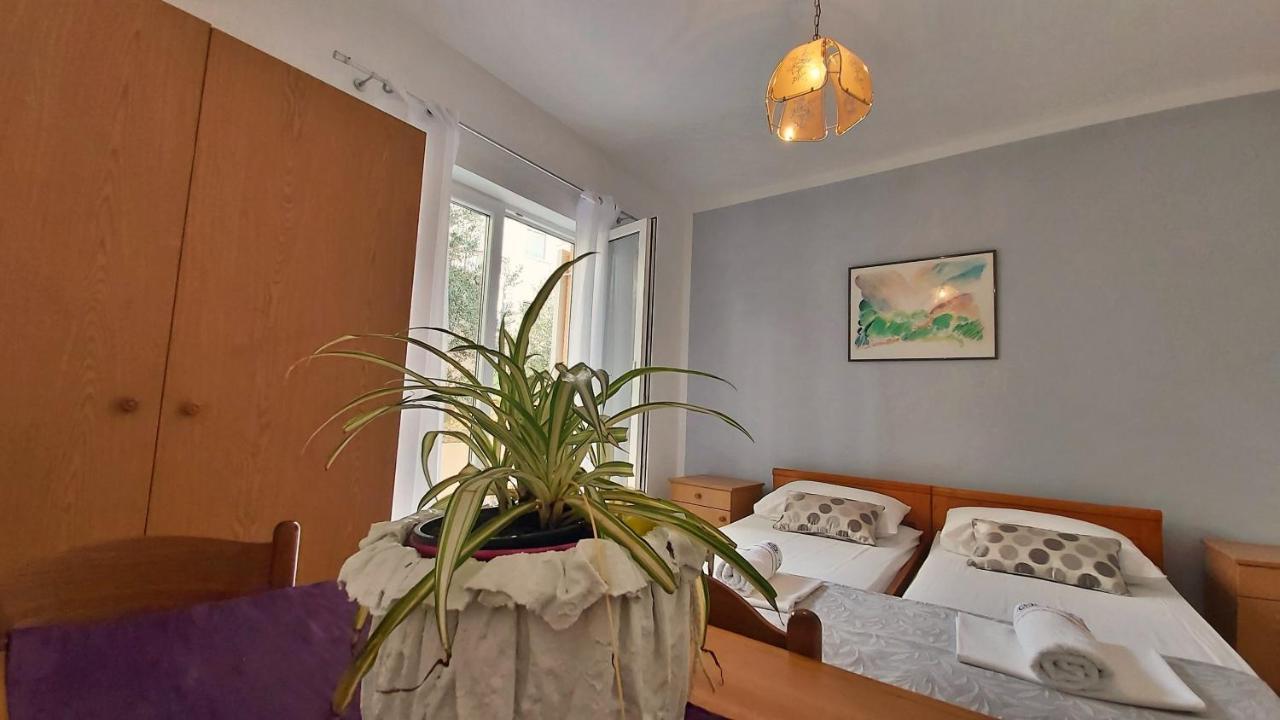 Apartments Mandalinic Omiš Dış mekan fotoğraf