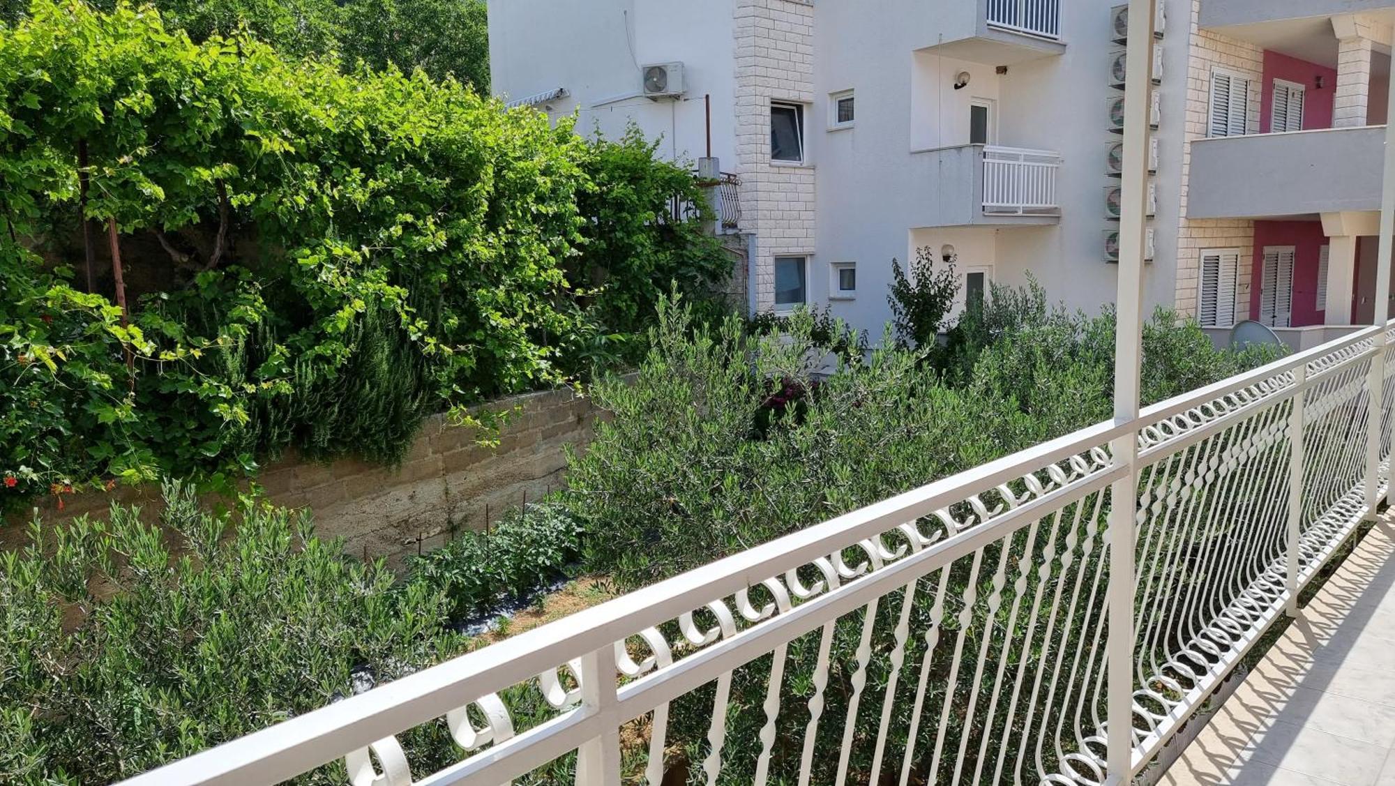 Apartments Mandalinic Omiš Dış mekan fotoğraf